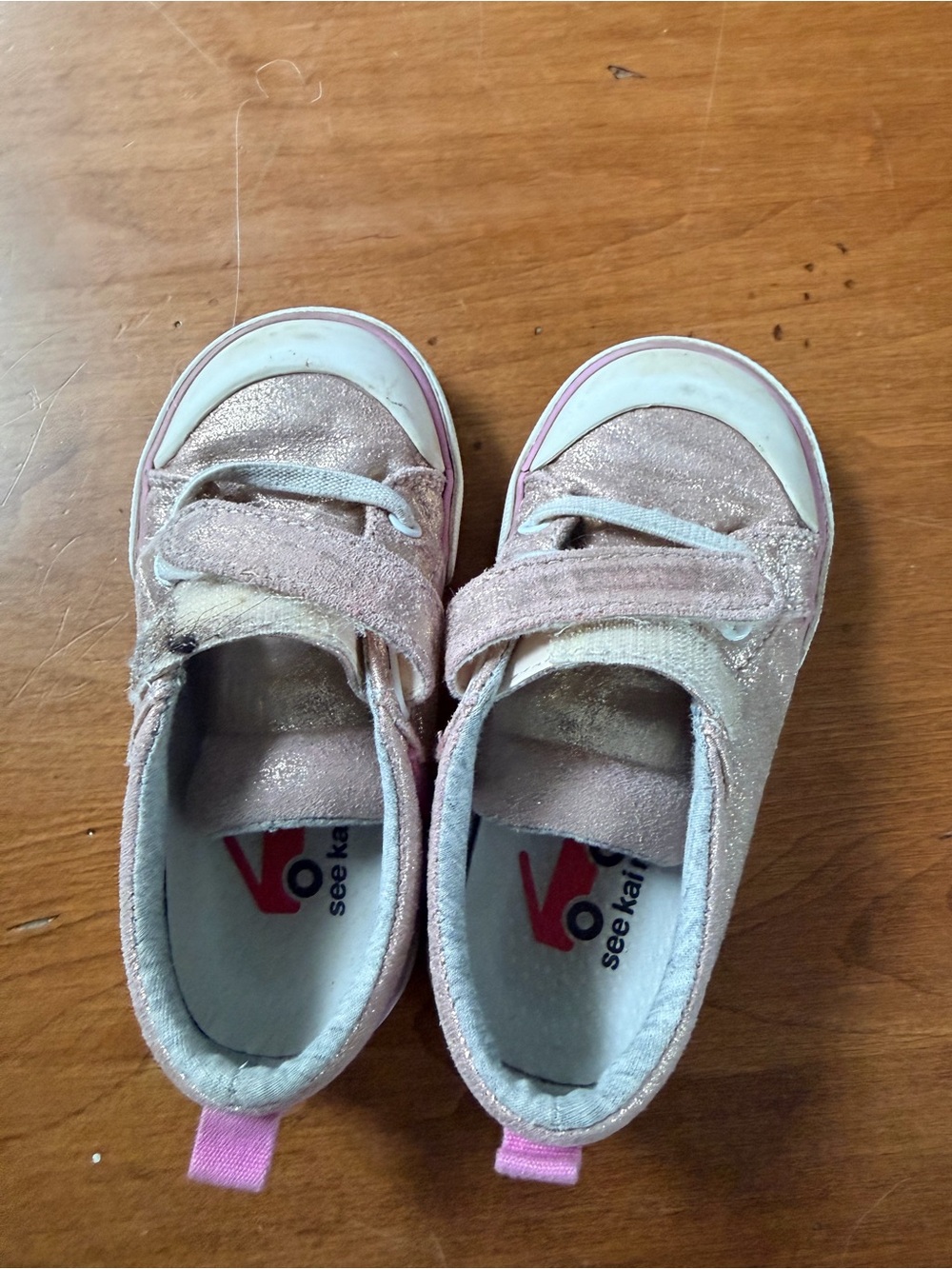See Kai Run Girls' Sparkle Pink Velcro Sneakers